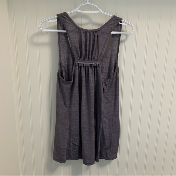 Lululemon Run: Silver bullet sleeveless tech - Picture 3 of 14
